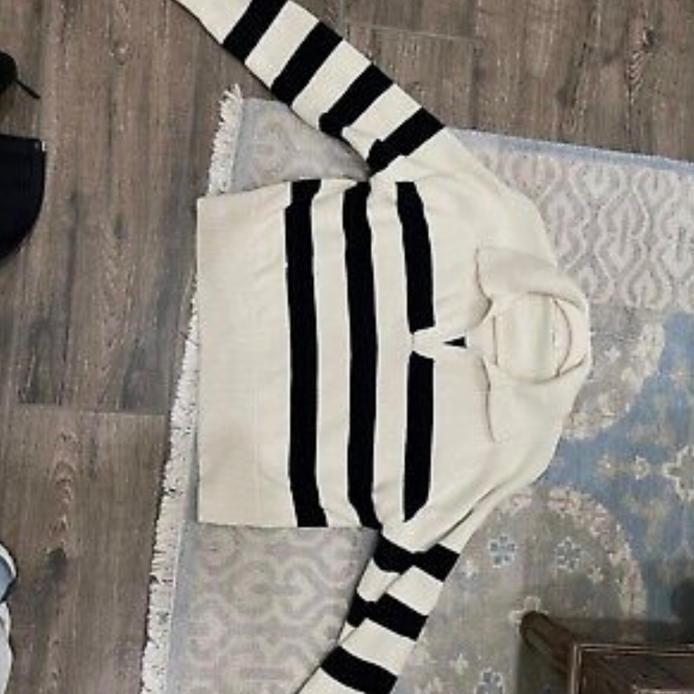 Velvet by Spencer and Graham Lucie Sweater